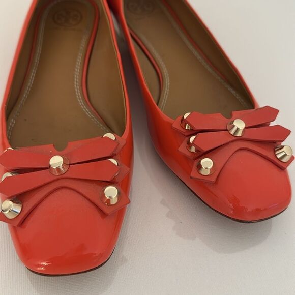 Tory Burch Aurora Flat Patent Leather Poppy Red Embellished Loafers Shoes Size 8 - Picture 2 of 7